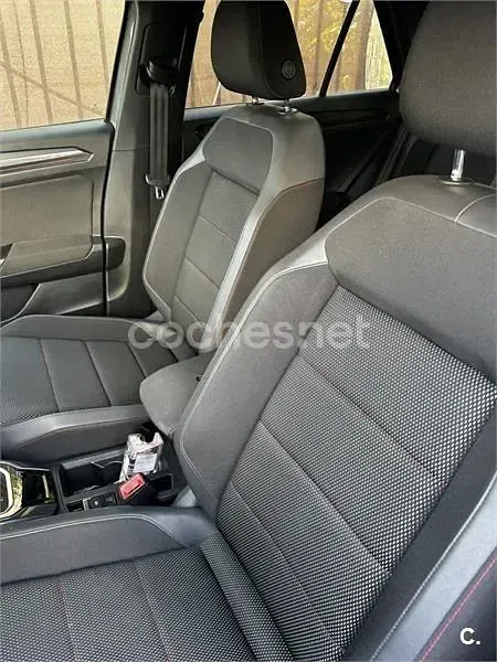Usado VW T-Roc Sportline 150 CV (110 kW) 2021 Gris / plata SUV