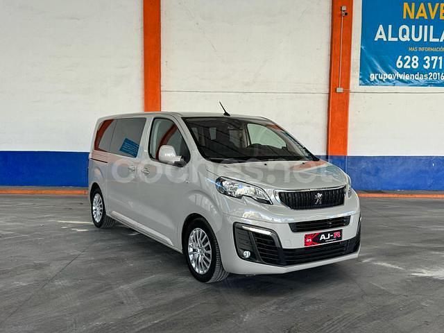 Gris / plata Usado 2017 Peugeot Traveller Active Van | 24.990 € (Un poco caro) - Imagen 1/4