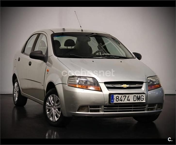 Gris / plata Usado 2005 Chevrolet Kalos SE Berlina | 1999 € (Precio justo) - Imagen 1/4