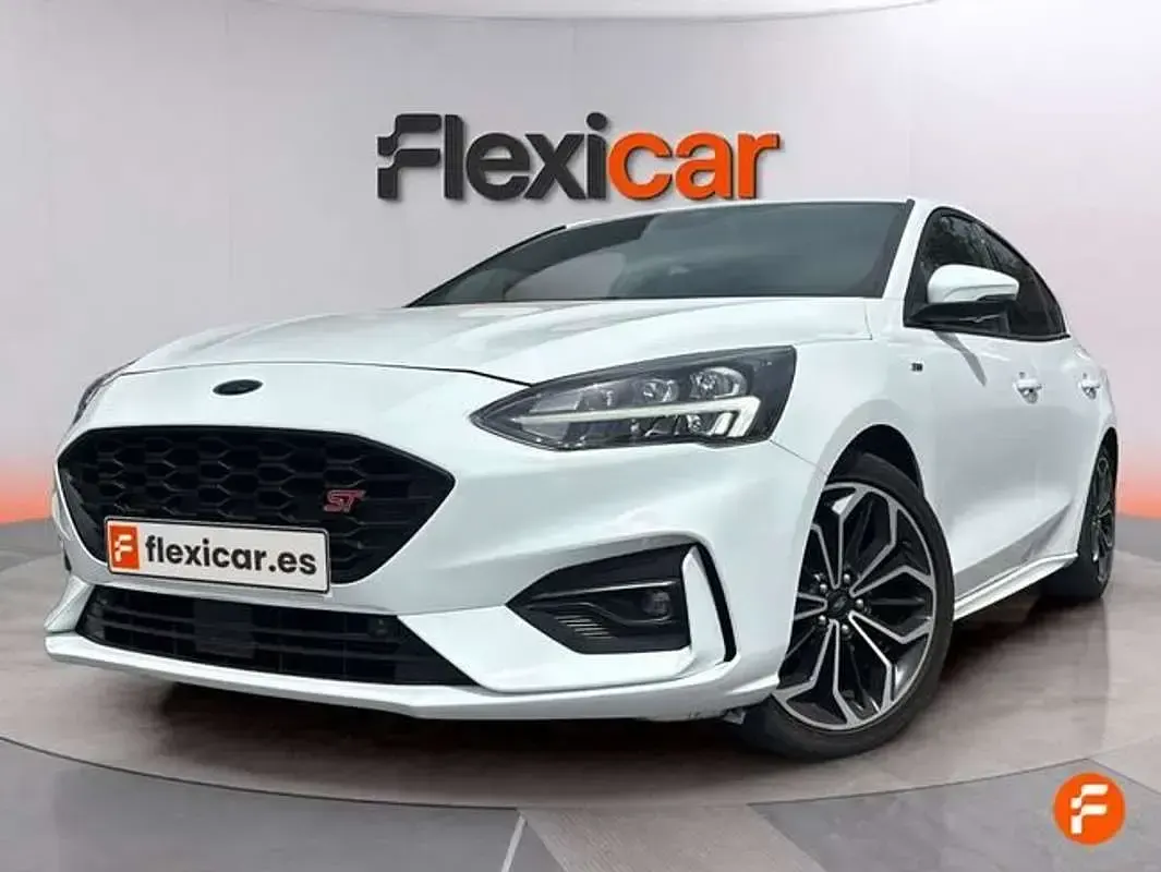 Usado Ford Focus ST-Line 125 CV (91 kW) 2019 Blanco Utilitario
