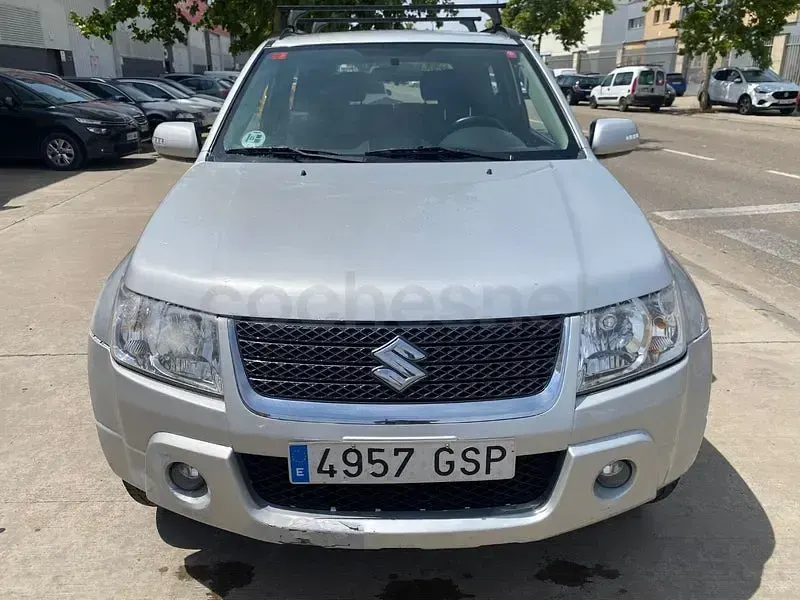 Usado Suzuki Grand Vitara 129 CV (94 kW) 2010 Gris / plata SUV