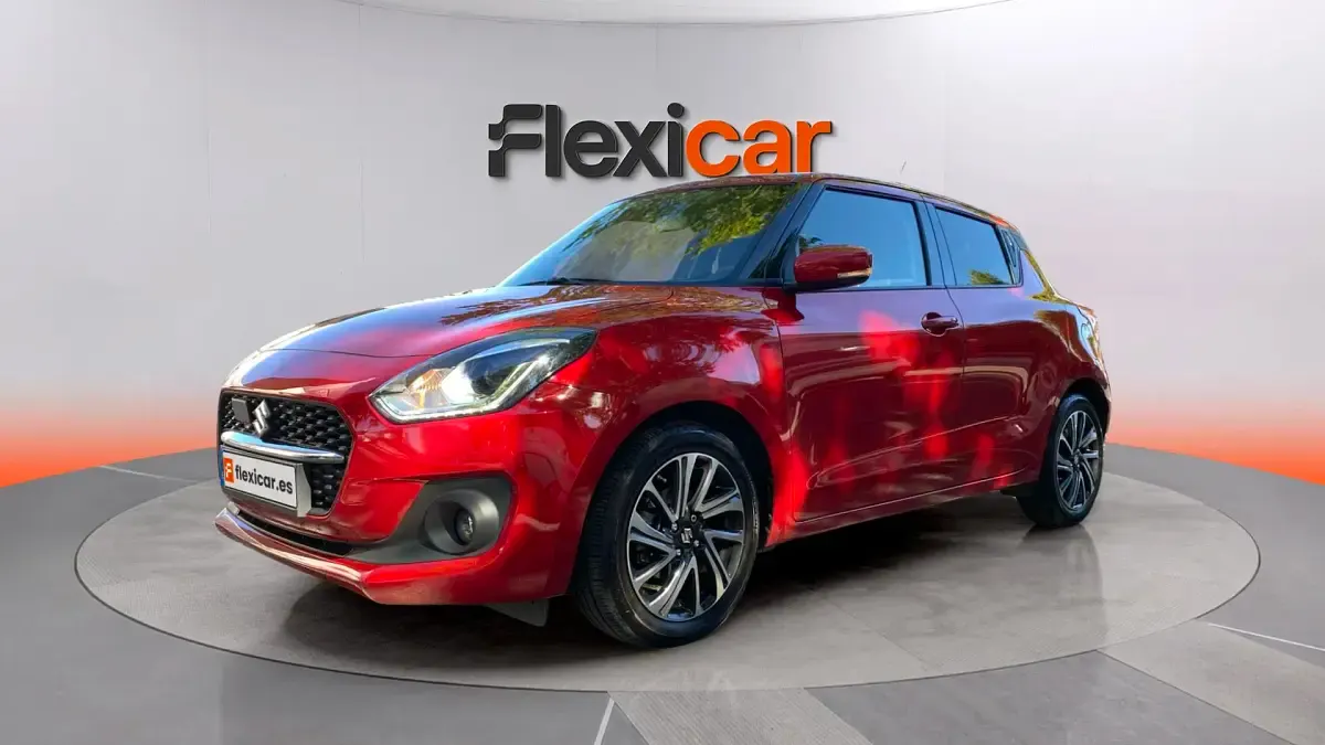 Usado Suzuki Swift GLX 83 CV (61 kW) 2023 Rojo Utilitario
