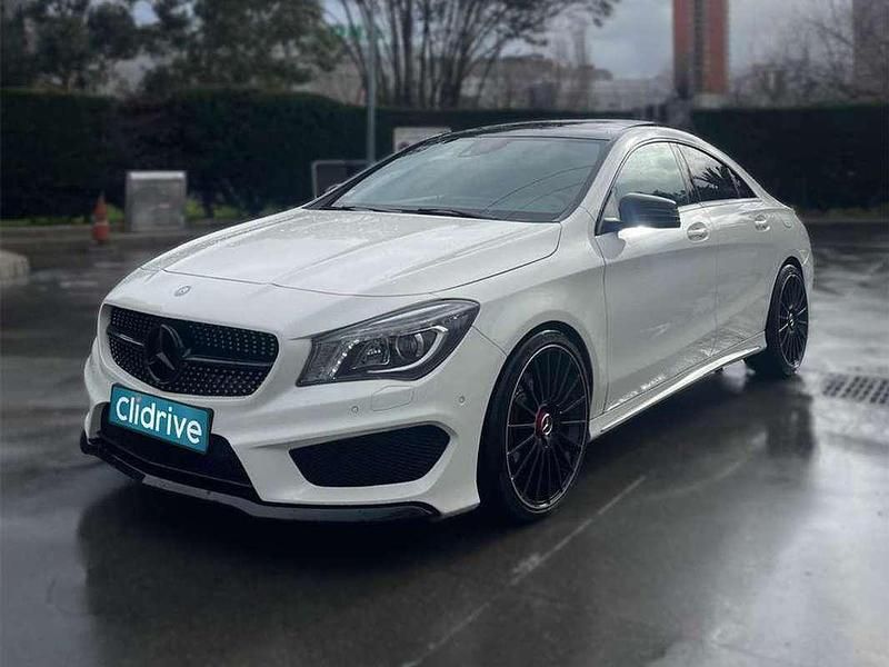 Usado Mercedes CLA220 AMG line 170 CV (125 kW) 2013 Blanco Berlina