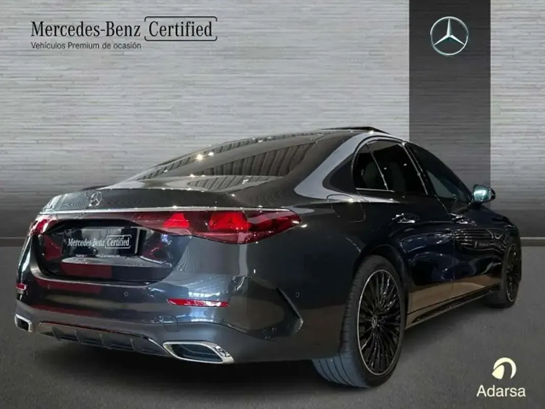 Usado Mercedes E220 197 CV (144 kW) 2024 Gris Berlina