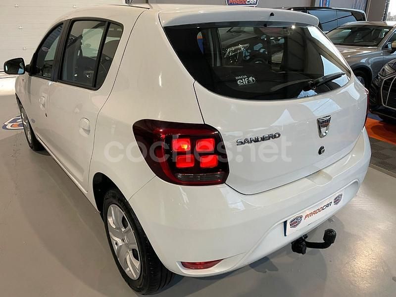 Usado Dacia Sandero Comfort 95 CV (69 kW) 2019 Blanco Berlina