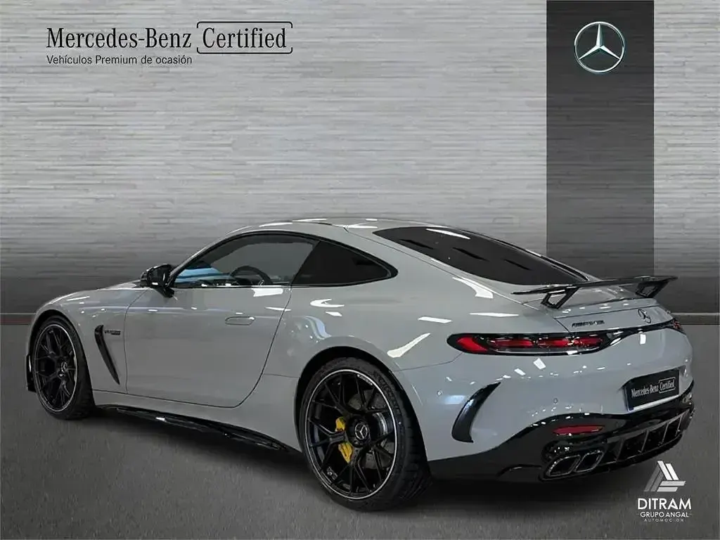 Usado Mercedes AMG GT 63 AMG 585 CV (430 kW) 2025 Gris Coupe