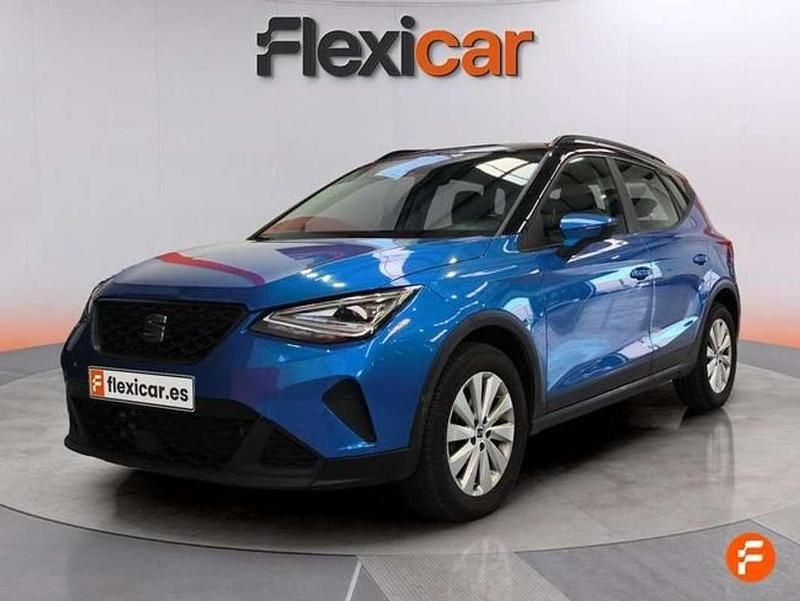 Usado Seat Arona Style 110 CV (80 kW) 2023 Azul SUV