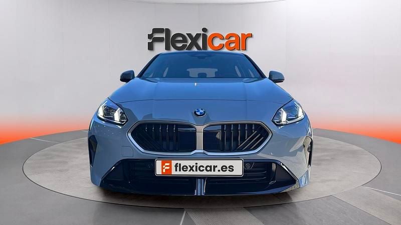 Usado BMW 116 122 CV (89 kW) 2025 Gris Utilitario