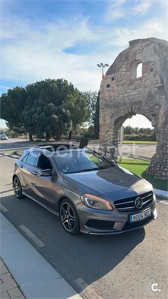 Usado Mercedes A200 AMG line 136 CV (100 kW) 2013 Gris / plata Berlina