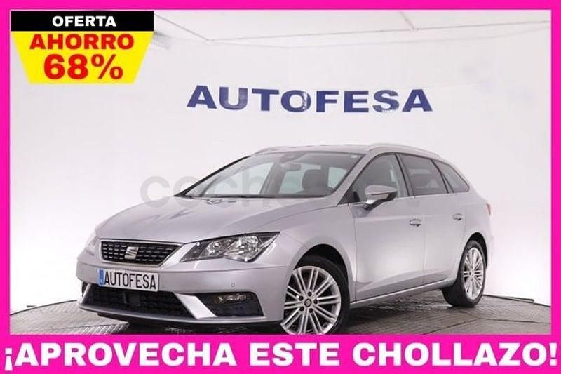 Usado Seat Leon XCELLENCE 130 CV (95 kW) 2020 Gris / plata Familiar