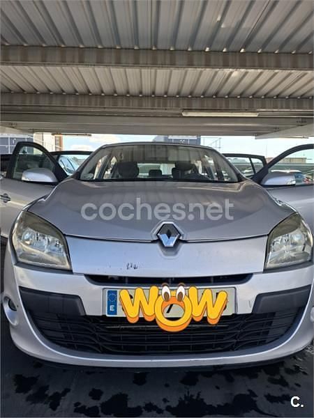 Gris / plata Usado 2009 Renault Mégane Berlina | 2999 € (Caro) - Imagen 1/4