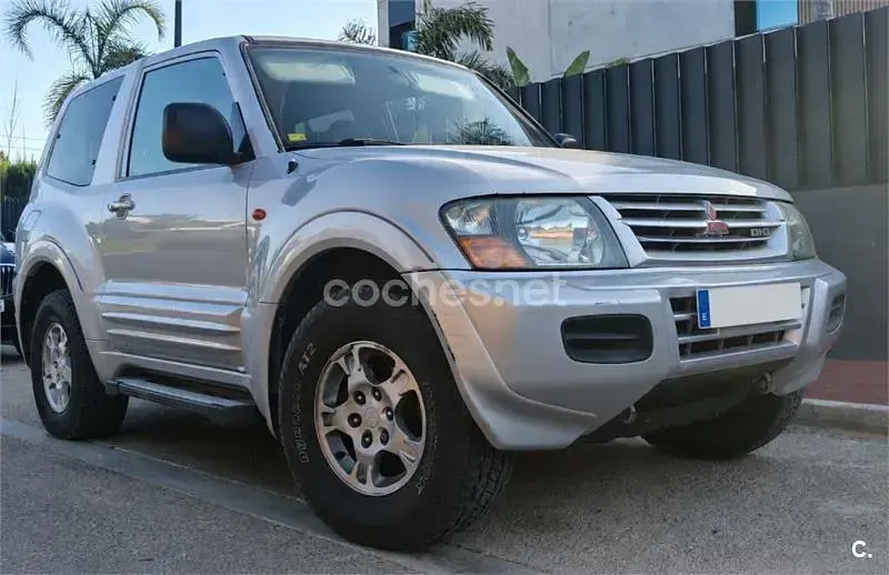 Usado Mitsubishi Montero 165 CV (121 kW) 2001 Blanco SUV