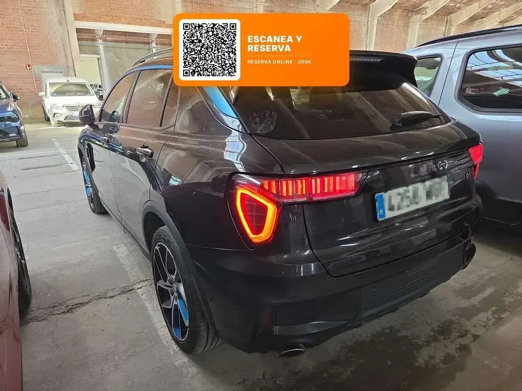 Usado Lynk & Co 01 261 CV (191 kW) 2023 Negro SUV