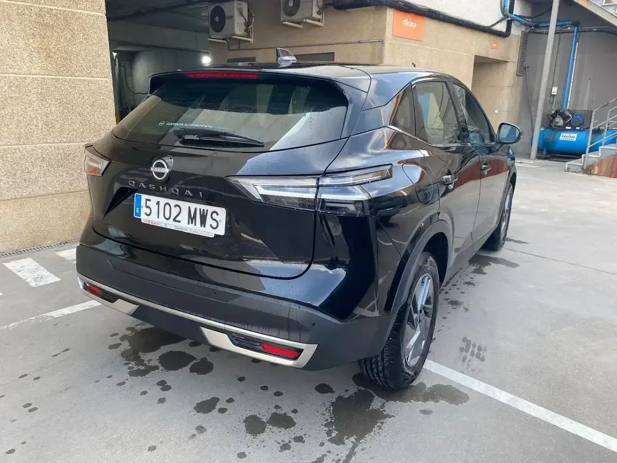 Usado Nissan Qashqai Acenta 140 CV (102 kW) 2024 Negro SUV