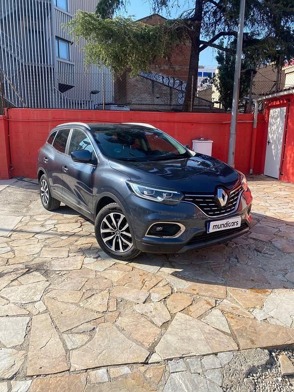 Usado Renault Kadjar Zen 116 CV (85 kW) 2019 Gris SUV