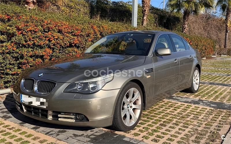 Usado BMW 530 Exclusive 231 CV (169 kW) 2004 Beige Berlina
