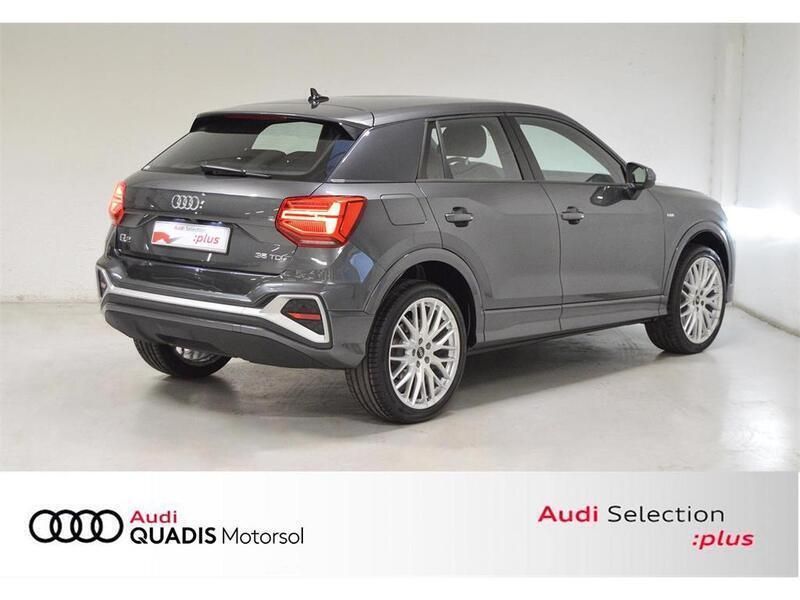 Usado Audi Q2 S-Line 150 CV (110 kW) 2023 Gris SUV