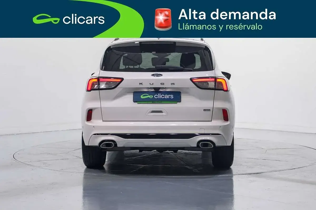 Usado Ford Kuga ST-Line 226 CV (166 kW) 2021 Blanco SUV
