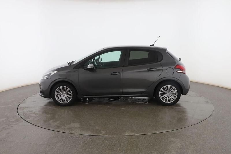 Usado Peugeot 208 Signature Sky 82 CV (60 kW) 2019 Gris Utilitario