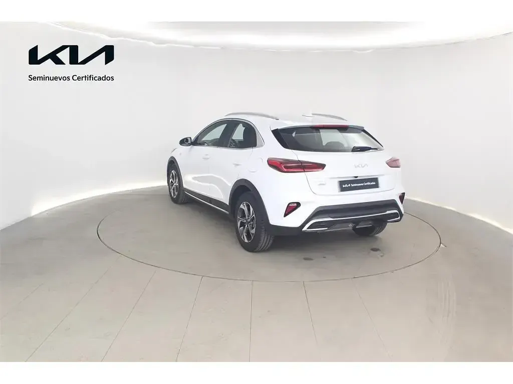 Usado Kia XCeed 101 CV (74 kW) 2025 Blanco SUV