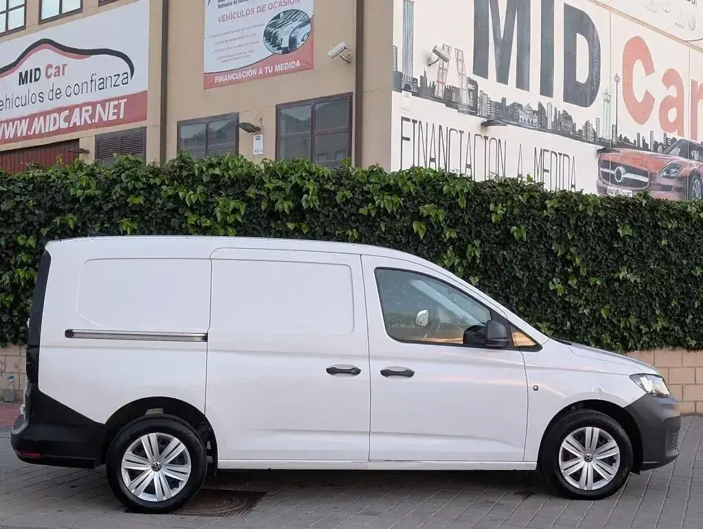 Usado VW Caddy 102 CV (75 kW) 2021 Blanco Monovolumen