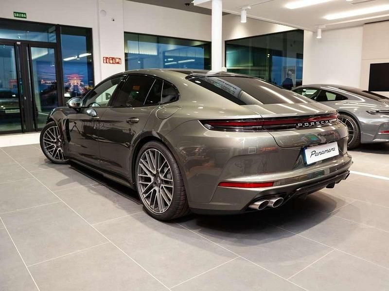 Nuevo Porsche Panamera 4 Executive 470 CV (345 kW) 2025 Verde Berlina