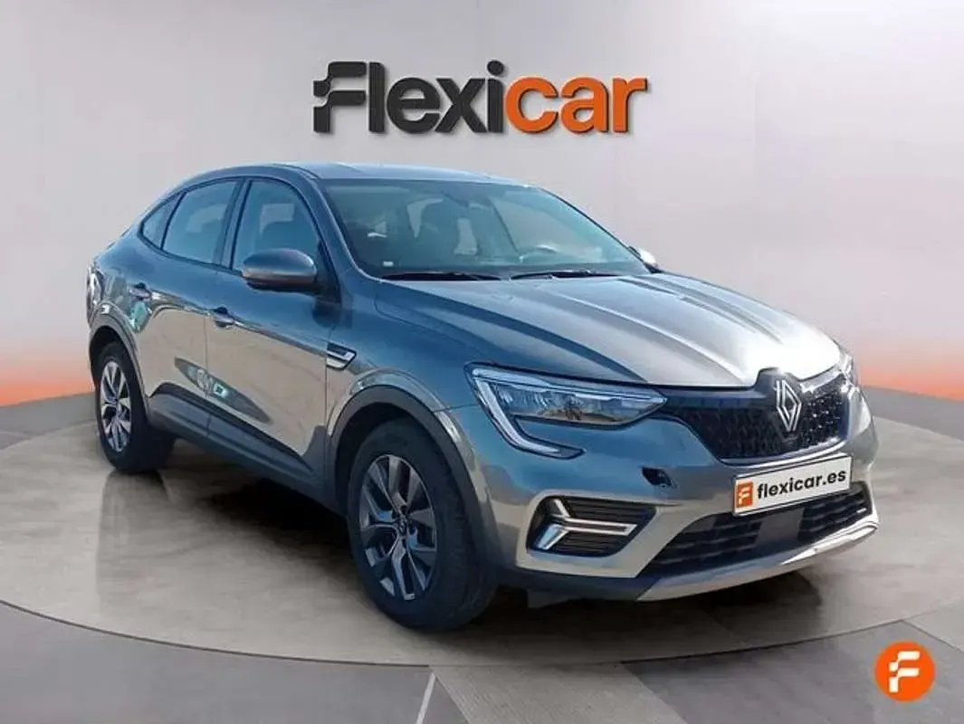 Usado Renault Arkana Evolution 140 CV (102 kW) 2024 Gris SUV