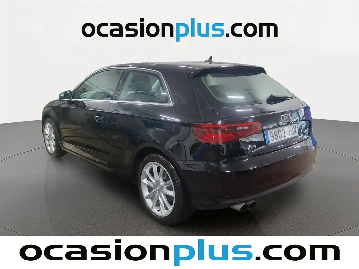 Usado Audi A3 Advanced Plus 125 CV (91 kW) 2015 Negro Utilitario