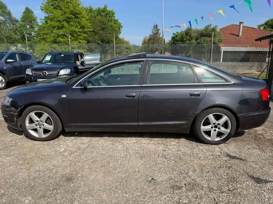 Usado Audi A6 224 CV (164 kW) 2005 Gris Berlina