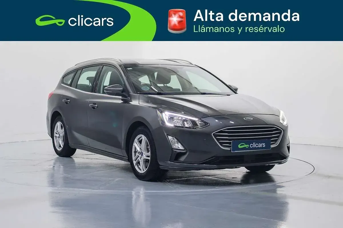 Begagnad Ford Focus Trend+ 120 HK (88 kW) 2021 Grå Kombi