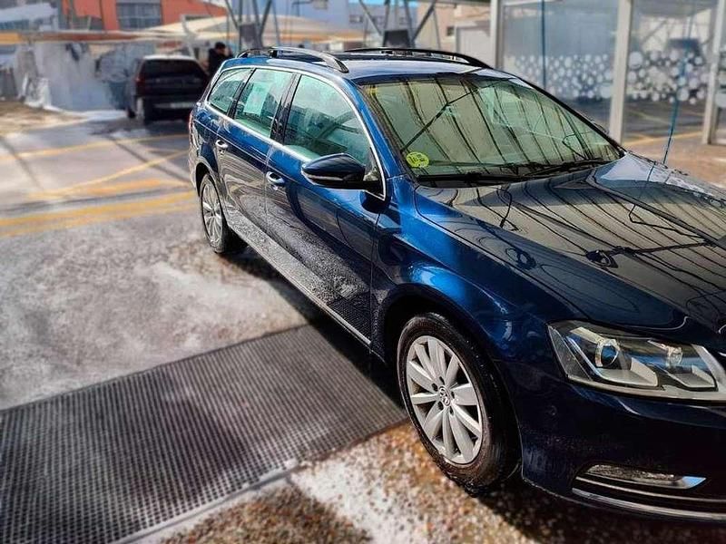 Usado VW Passat Advance 140 CV (102 kW) 2012 Azul Familiar