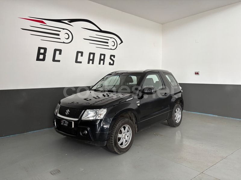 Negro Usado 2007 Suzuki Grand Vitara SUV | 11.800 € (Caro) - Imagen 1/4