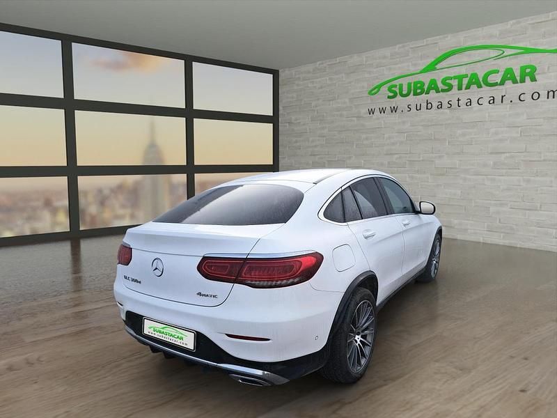 Usado Mercedes GLC300 245 CV (180 kW) 2021 Blanco Coupe