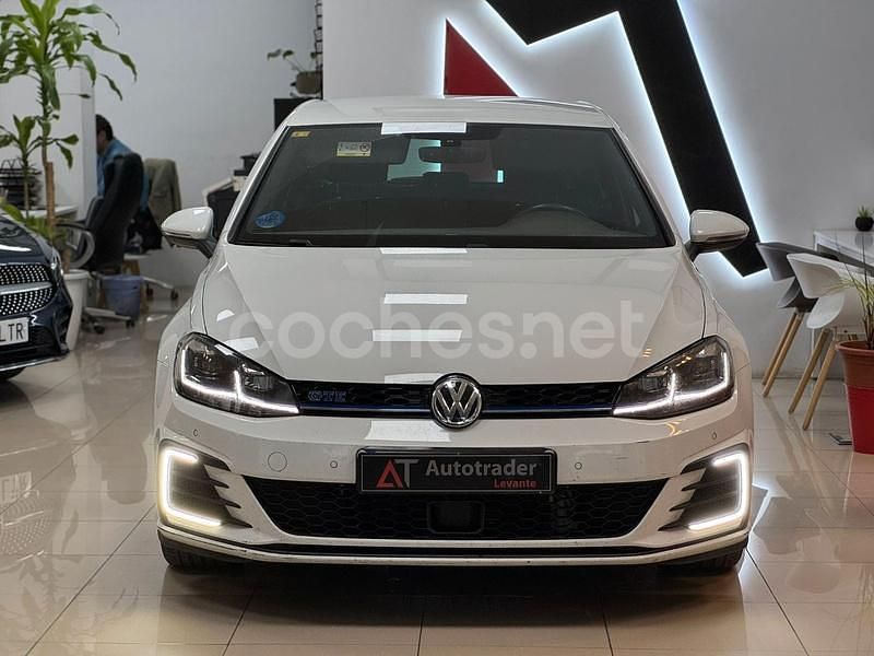 Usado VW Golf VII GTE 204 CV (150 kW) 2018 Blanco Berlina