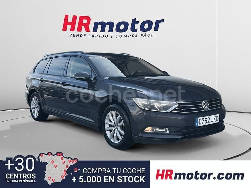 Negro Usado 2015 VW Passat Edition Familiar | 9890 € (Precio justo) - Imagen 1/4