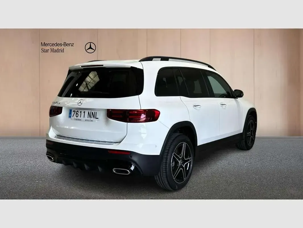 Usado Mercedes GLB200 150 CV (110 kW) 2026 Blanco SUV
