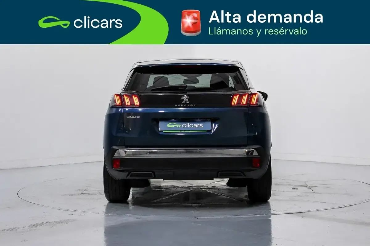 Usado Peugeot 3008 Allure 130 CV (95 kW) 2024 Azul SUV