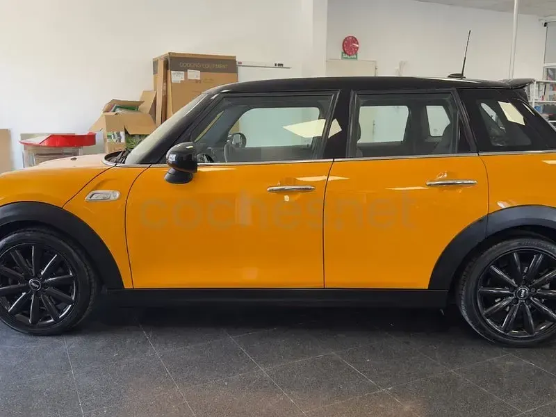 Usado Mini Cooper SD 170 CV (125 kW) 2014 Amarillo Utilitario