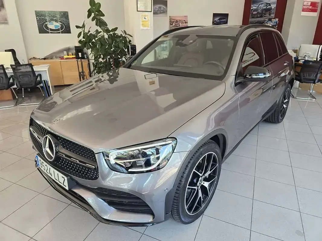 Usado Mercedes GLC220 170 CV (125 kW) 2020 Gris SUV