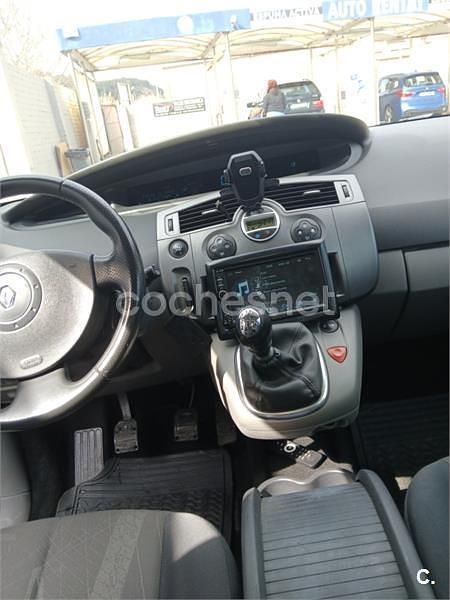 Usado Renault Scénic II Dynamique 120 CV (88 kW) 2005 Negro Monovolumen