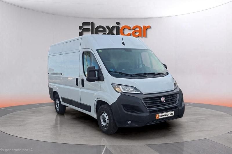Usado Fiat Ducato 136 CV (100 kW) 2021 Blanco Van