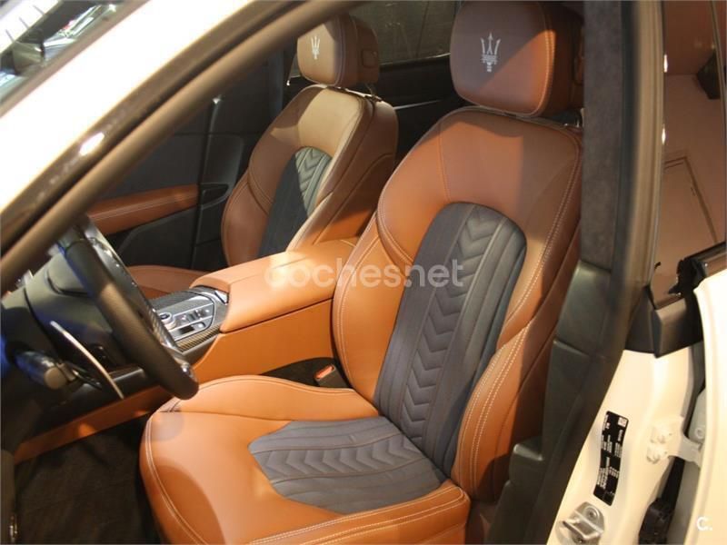 Blanco Usado 2017 Maserati Levante SUV | 48.000 € (Caro) - Imagen 1/4