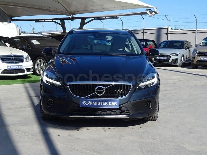Usado Volvo V40 CC 120 CV (88 kW) 2019 Azul Familiar