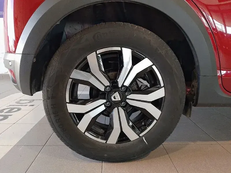 Usado Dacia Sandero Comfort 91 CV (66 kW) 2022 Rojo Berlina