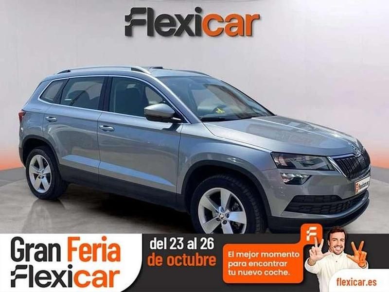 Gris Usado 2021 Skoda Karoq Ambition SUV | 20.090 € (Buen precio) - Imagen 1/4