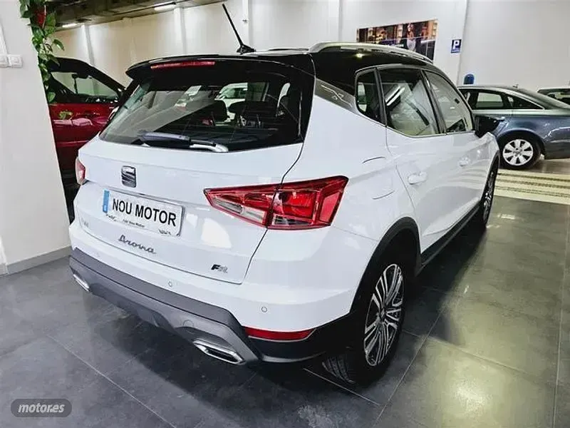 Usado Seat Arona FR 116 CV (85 kW) 2024 Blanco SUV