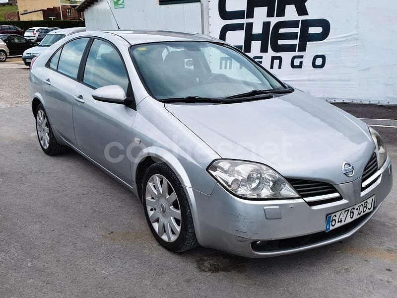 Usado Nissan Primera Tekna 126 CV (92 kW) 2002 Gris / plata Berlina