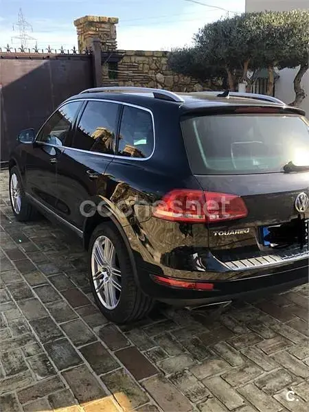 Usado VW Touareg 245 CV (180 kW) 2011 Negro SUV