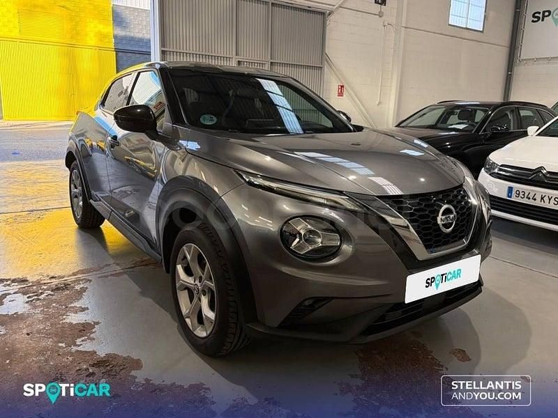 Usado Nissan Juke N-Connecta 114 CV (83 kW) 2021 Gris / plata SUV