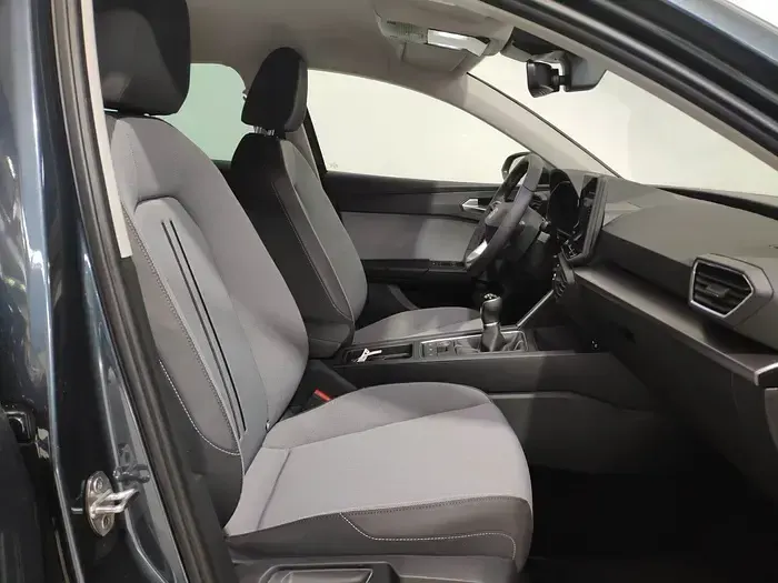 Usado Seat Leon Style 116 CV (85 kW) 2026 Gris